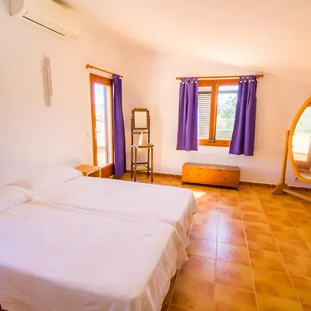 Cozy Chalet With Wifi And A / C Port de Pollenca
